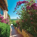 5 Beds With Fenced Garden In Just 300 Mt From The 아파트 마리넬라