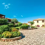 5 Beds With Fenced Garden In Just 300 Mt From The 아파트 마리넬라