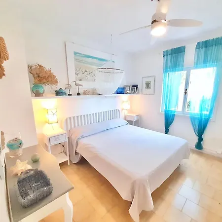 5 Beds With Fenced Garden In Just 300 Mt From The Apartman